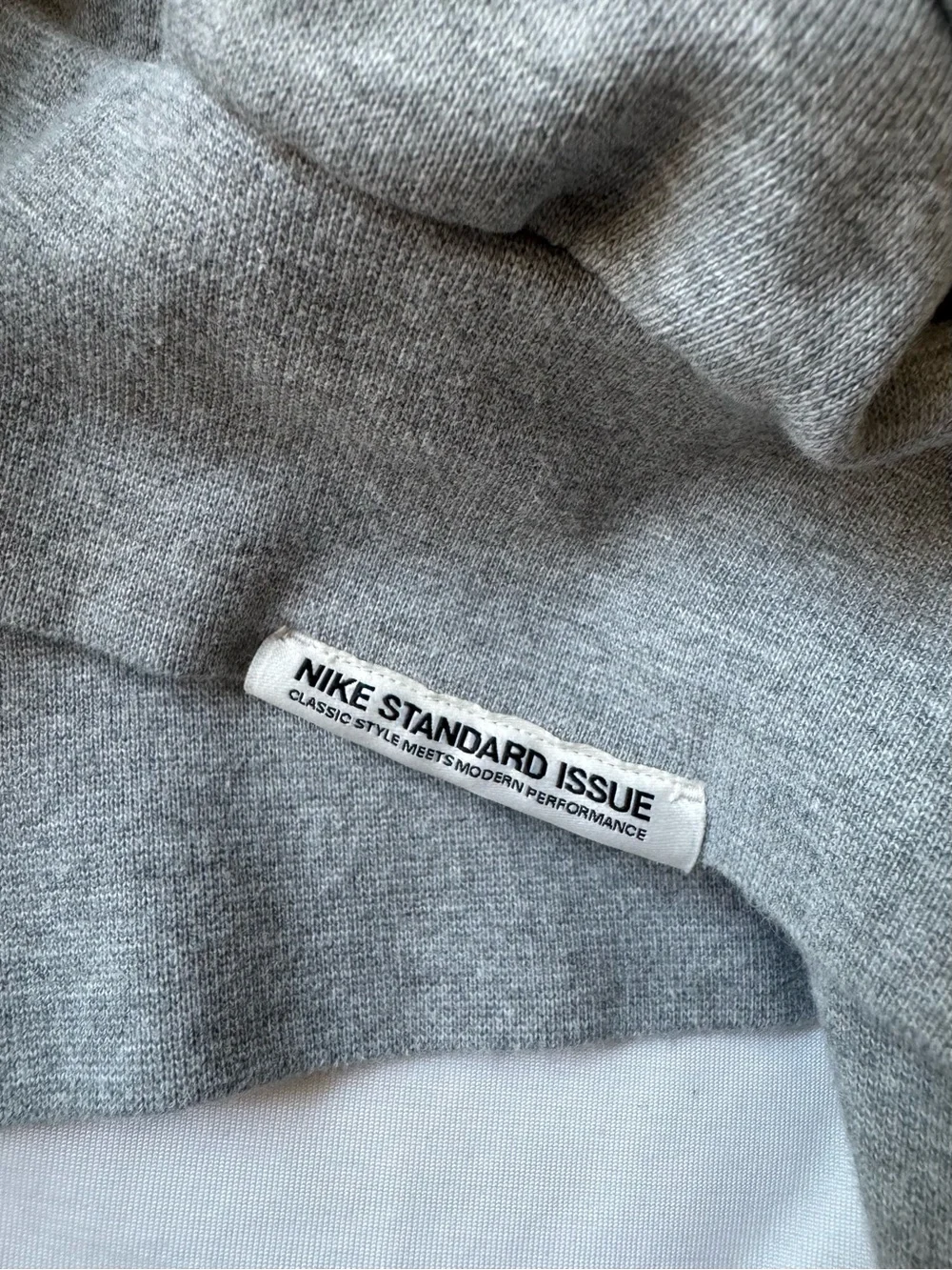 Nike Gray Hooded Pullover Sweatshirt